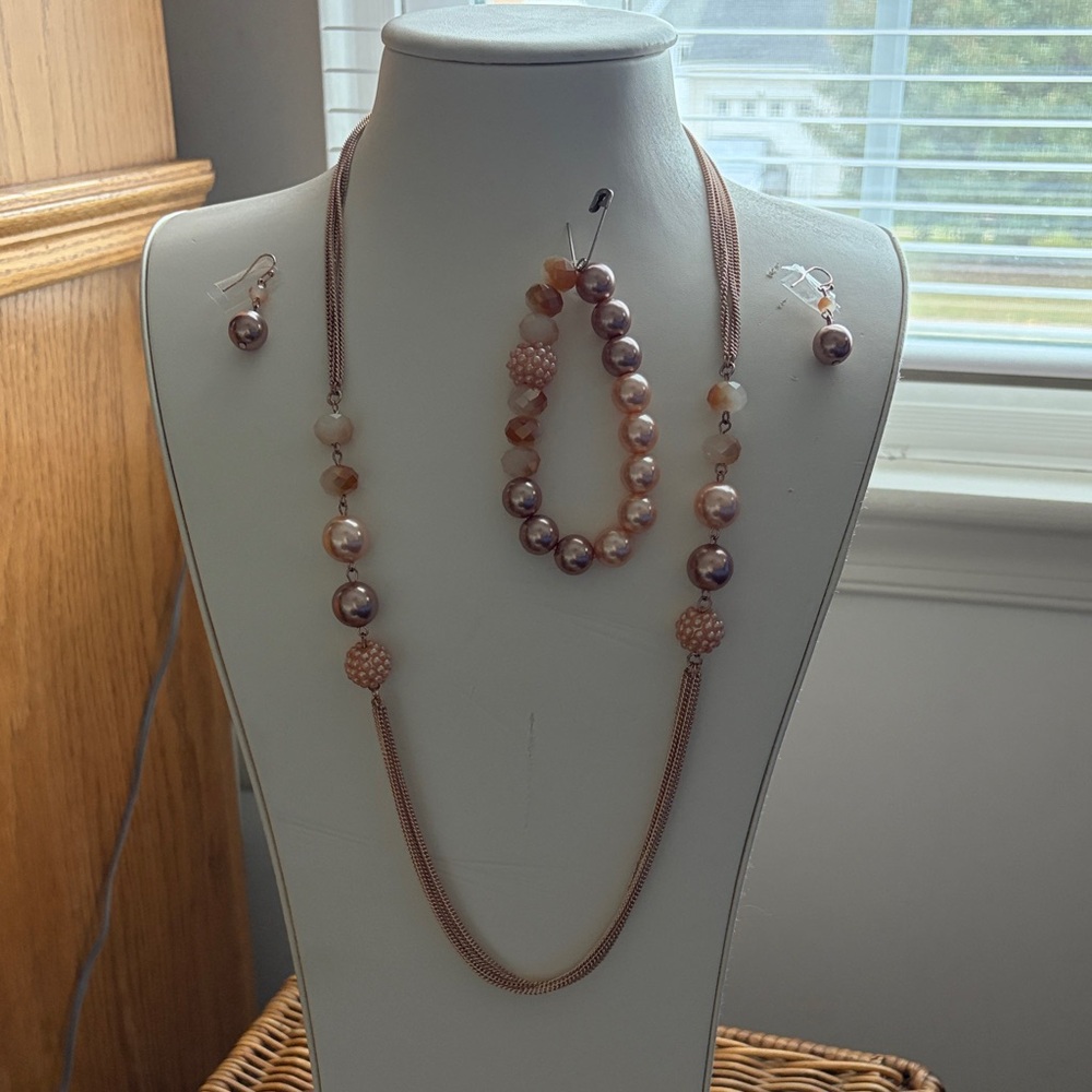 Macy's Elegant Pink and Gold Necklace Set